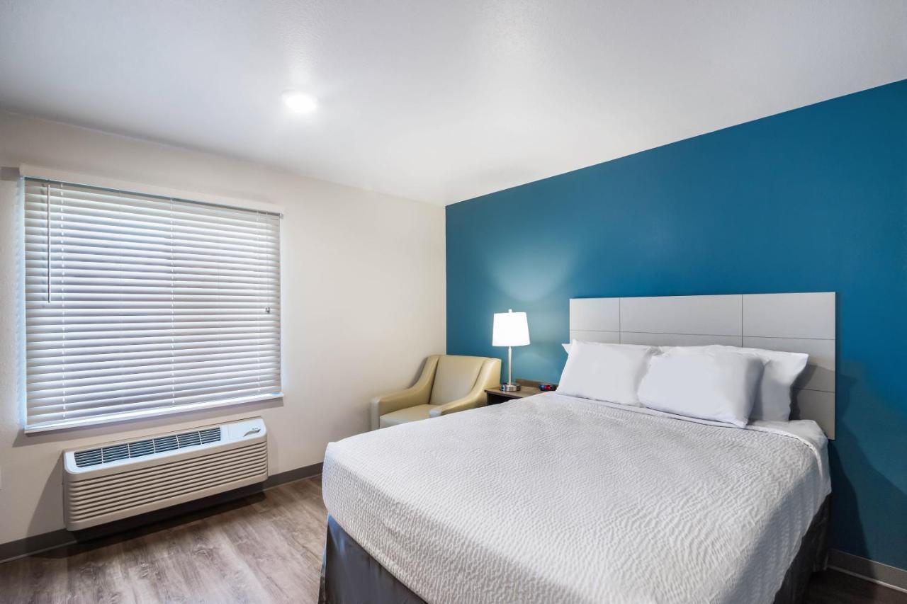 Woodspring Suites Chicago Addison Exterior photo