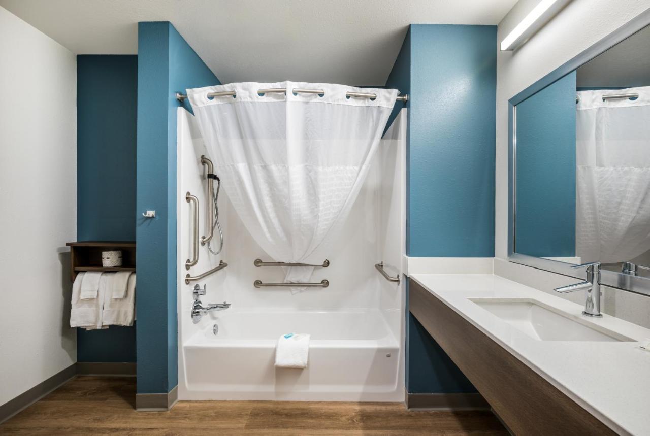 Woodspring Suites Chicago Addison Exterior photo